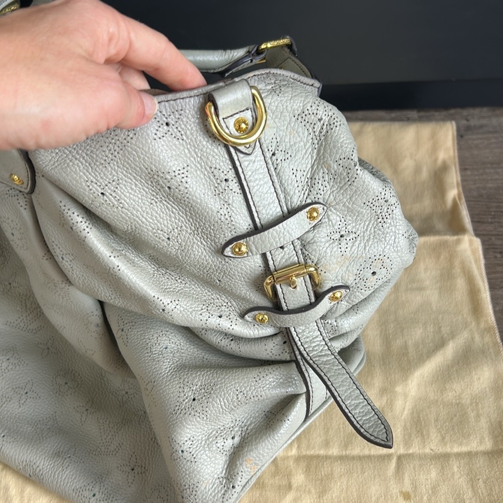 Louis Vuitton Mahina XL Leather Bag - Picture 7 of 13